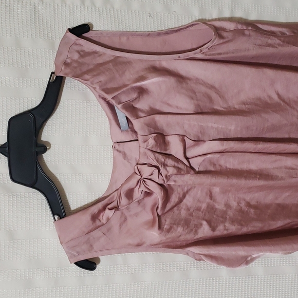 Lot of 2 Women's Large Sleeveless Top From Violet & Claire and Misia - Picture 2 of 12